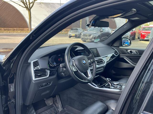 BMW X5 xDrive45e High Executive HARMAN KARDON| ELEK. TREKHAAK|ELEK. SCHUIF/ KANTELDAK| ACHTERBANK VERWARMING| HEAD-UP DISPLAY| DODE HOEK SENSOR| CAMERA| ACHTERAS BESTURING
