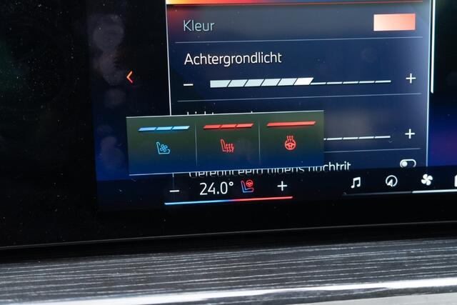 BMW X5 xDrive50e LCI M-sport Pro ACC Pano HarmanK 360 Kristal Head Up Stoelvent Ambient