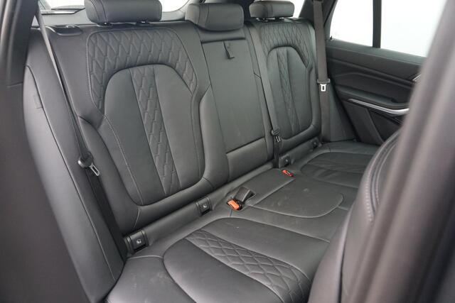 BMW X5 xDrive45e | M Sport | Trekhaak | Schuif-kanteldak | Head-up | Stoelventilatie | Rondomzicht Camera's | Adaptieve Cruise Control met Stop&Go & Stuurhulp | Dodehoek Detectie