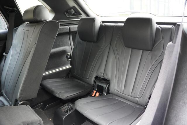 BMW X5 xDrive30d High Executive 7-pers / M-sport / Pano / Trekhaak / Acc / Leer Dash / Dealer ond /