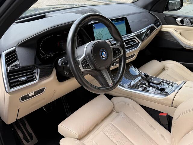 BMW X5 xDrive45e M SPORT | 22 INCH | TREKHAAK | CAMERA | HEAD UP | SOFT CLOSE | APPLE CARPLAY |