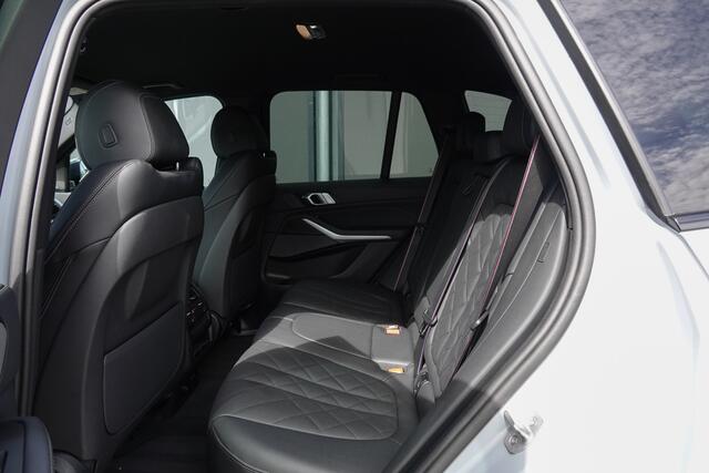 BMW X5 xDrive 50e 490Pk | M-Sport Pro | Shadowline | 360° Camera | Harman-Kardon | Head Up Display | Trekhaak | Brooklyn Grey | 22''