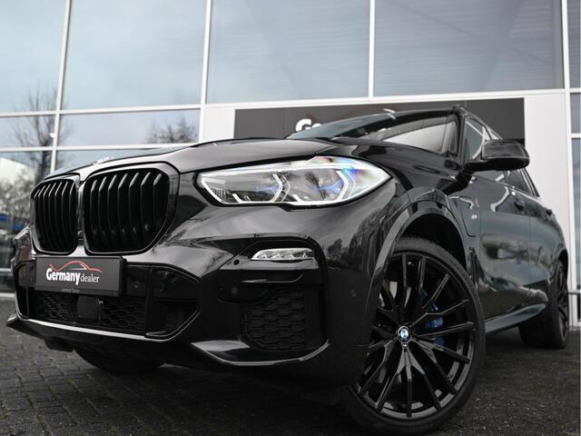 BMW X5 xDrive45e 394pk M-Sportpakket Lucht Pano 22-Inch Comf-Zetels Camera M-Rem Head-Up Tr-Haak