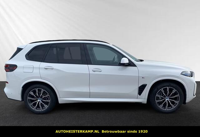 BMW X5 xDrive50e M-Sport 489 PK Panoramadak Trekhaak 360 Camera Soft Close Harman Kardon