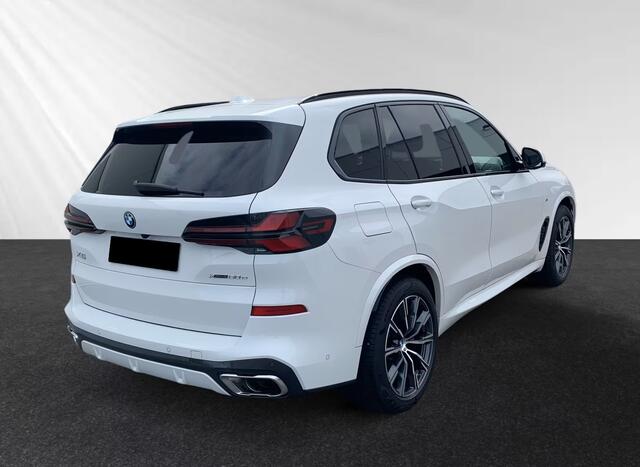BMW X5 xDrive50e M-Sport 489 PK Panoramadak Trekhaak 360 Camera Soft Close Harman Kardon
