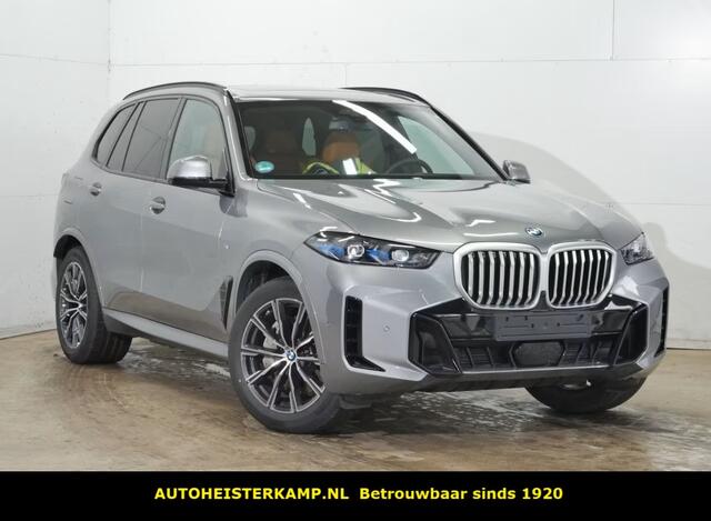 BMW X5 xDrive50e M-Sport 489 PK ACC Head-Up Panoramadak Trekhaak 360 Camera Soft Close Harman Kardon