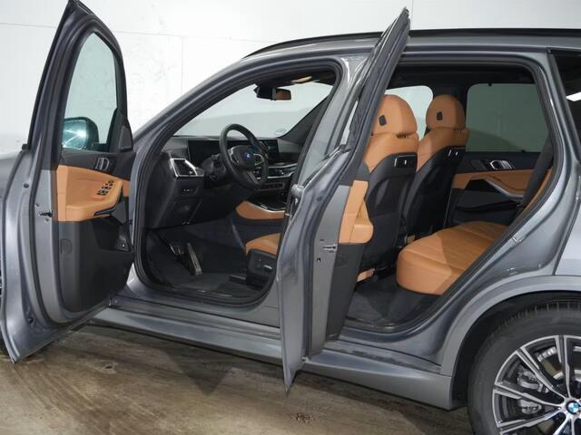 BMW X5 xDrive50e M-Sport 489 PK ACC Head-Up Panoramadak Trekhaak 360 Camera Soft Close Harman Kardon