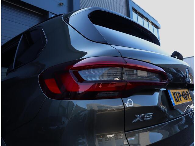 BMW X5 xDrive45e M Sport High Executive | Panoramadak | Laser | ACC | Comfort Stoelen | 22 Inch | Stuurverwarming | Stoelkoeling
