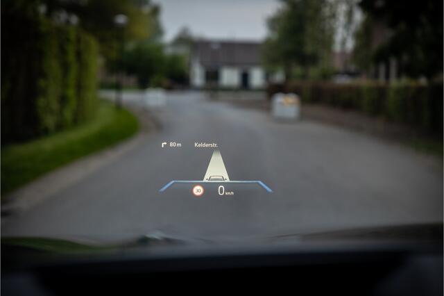 BMW X5 xDrive50e M Sport Pro Dravitgrau Individual Sky Lounge Soft Close Vierwielbesturing