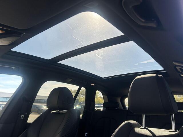 BMW X5 XDRIVE40I HIGH EXECUTIVE I M-SPORT I SCHUIF/KANTELDAK I STANDKACHEL I LUCHTVERING I 360° CAMERA