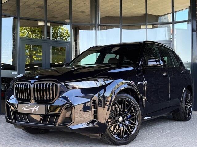 BMW X5 XDRIVE50E M-SPORT - PANO - SKY LOUNGE - LUCHTV. - TREKH.