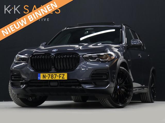 BMW X5 xDrive45e High Executive [SCHUIFKANTELDAK, APPLE CARPLAY, HEAD-UP, LUCHTVERING, MEMORY SEATS, 360 CAMERA, STOELVERWARMING, DRAADLOOS LADEN, VERWARMDE/GEKOELDE BEKERHOUDERS, ADAPTIVE CRUISE, NIEUWSTAAT]