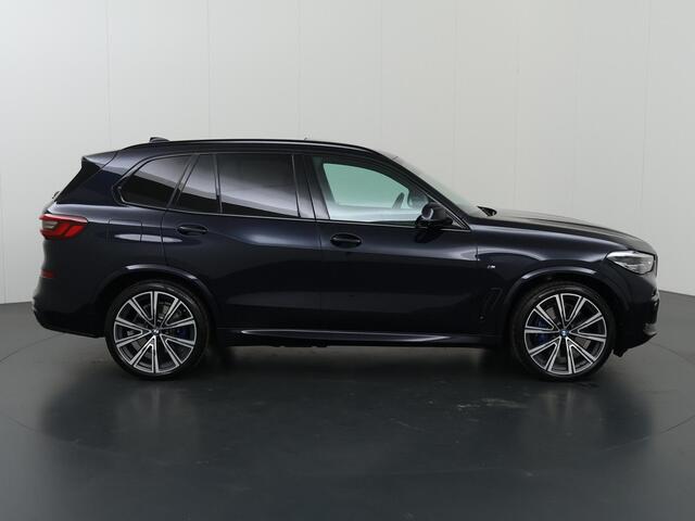 BMW X5 xDrive45e High Executive | M-Pakket | Comfortstoelen + Geheugen | Luchtvering | Panoramadak | HUD | 360 Camera | Adaptief Onderstel | Adaptieve Cruise Control | Harman/Kardon |