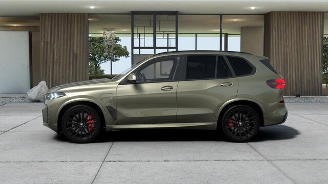 BMW X5 xDrive50e M Sport Automaat / Panoramadak / Trekhaak / Massagefunctie / Soft-Close / Comfortstoelen / Parking Assistant Professional / Active Steering