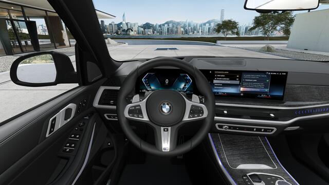 BMW X5 xDrive50e M Sport Automaat / Panoramadak / Trekhaak / Massagefunctie / Soft-Close / Comfortstoelen / Parking Assistant Professional / Active Steering