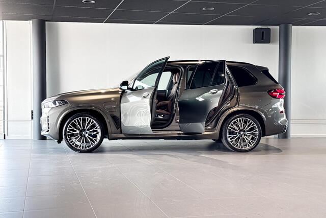 BMW X5 xDrive50e | M Sport Pro | Glazen Panoramadak | Stoelventilatie | Harman Kardon | Soft-close | Trekhaak |