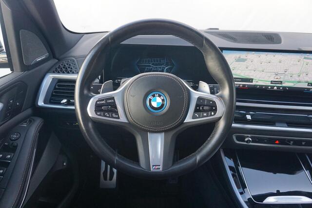 BMW X5 xDrive50e M Sport Pro / Trekhaak / Soft-Close / Comfortstoelen / Driving Assistant Professional / Head-up / Harman Kardon / 21 Inch / Dodehoek detectie
