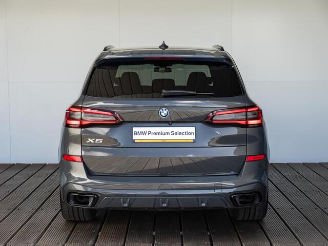 BMW X5 xDrive45e High Executive | M-Sportpakket | 22 inch | Active Steering | Glazen panoramadak | Driving Assistant Professional