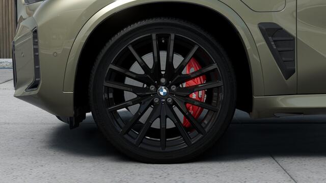 BMW X5 xDrive50e M Sport Automaat / Panoramadak Sky Lounge / Trekhaak / Bowers & Wilkins / Parking Assistant Professional / Soft-Close / Active Steering