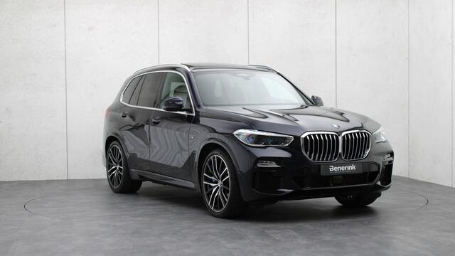 BMW X5 xDrive45e High Executive M-Sport | Massage | Head-up | Laserlight | Stoelventilatie | Panoramadak | Soft-Close | Trekhaak