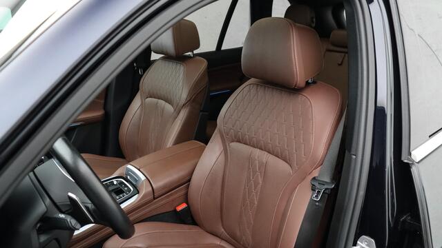 BMW X5 xDrive45e High Executive M-Sport | Massage | Head-up | Laserlight | Stoelventilatie | Panoramadak | Soft-Close | Trekhaak