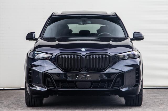 BMW X5 xDrive50e M-Sport PRO, Carbon, Pano, Harman-Kardon, 22" 2024