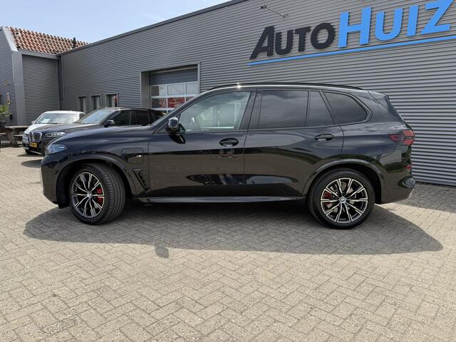 BMW X5 xDrive50e M Sport Panoramadak Wegklapbare trekhaak Harman-Kardon Soundsysteem Keyless Entry