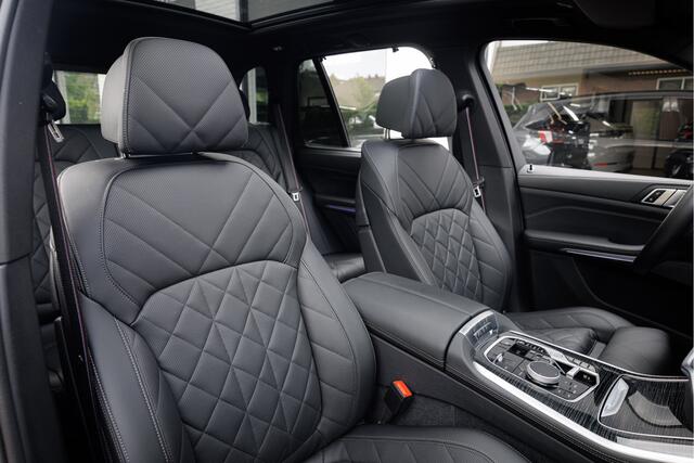 BMW X5 xDrive50e M-Competition Pano - Dravit Grau - Trekhaak - Harman Kardon