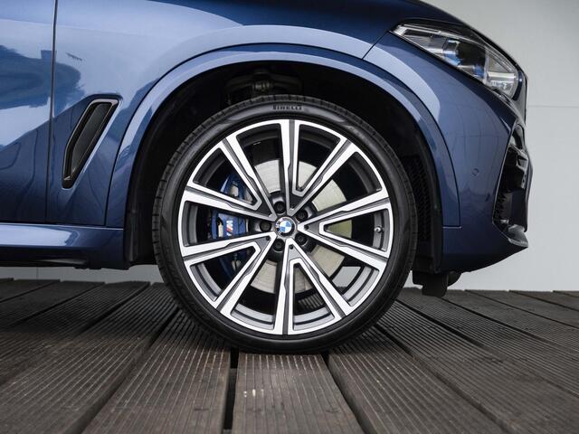 BMW X5 xDrive45e | M Sportpakket | High Executive | 22 inch | Active Steering | Glazen panoramadak | Soft Close | Active Cruise Controle | Driving Assistent | BMW Laserlight | Harman Kardon