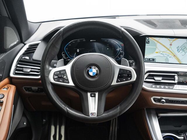 BMW X5 xDrive45e | M Sportpakket | High Executive | 22 inch | Active Steering | Glazen panoramadak | Soft Close | Active Cruise Controle | Driving Assistent | BMW Laserlight | Harman Kardon