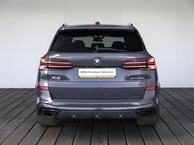 BMW X5 xDrive50e | M Sportpakket Pro | Innovation Pack | Comfort Access | Soft-Close | Sky Lounge | Massagefunctie | 22''