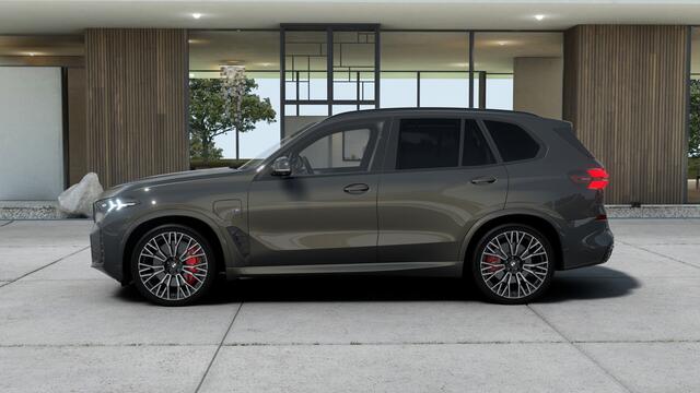 BMW X5 xDrive50e M Sport Automaat / Panoramadak Sky Lounge / Trekhaak / Comfortstoelen / Bowers & Wilkins / Parking Assistant Professional / Comfort Access