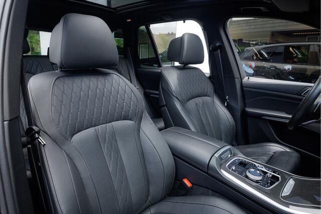 BMW X5 xDrive50e M-Individual Pano - Harman Kardon - Trekhaak - Massage - Stoelventilatie