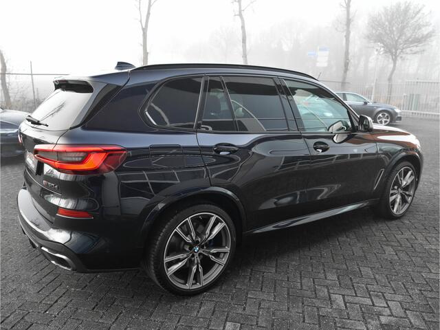 BMW X5 M50d M-Sportpakket Grijs-kenteken Laser-LED H&K Pano Head-Up Swarovski 22-Inch Ex.BTW