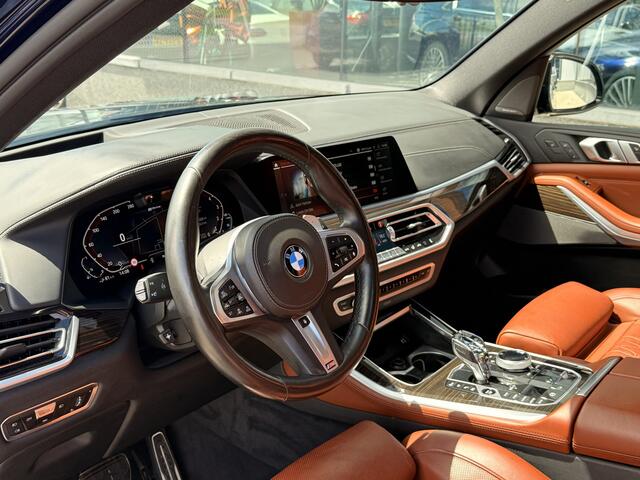 BMW X5 xDrive45e M-Sport Individual | ACC | H/K | Skylounge | Stoelverwarming \ verkoeling | Stuurverwarming | HUD | Luchtvering | Massage | Soft close | Laser | 22' Velgen | Afn. Trekhaak |