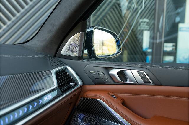 BMW X5 xDrive50e LCI M-sport Pro Pano M Seats Massage Bowers&Wilk. Luchtvering Head Up 360 Kristal Trekhaak