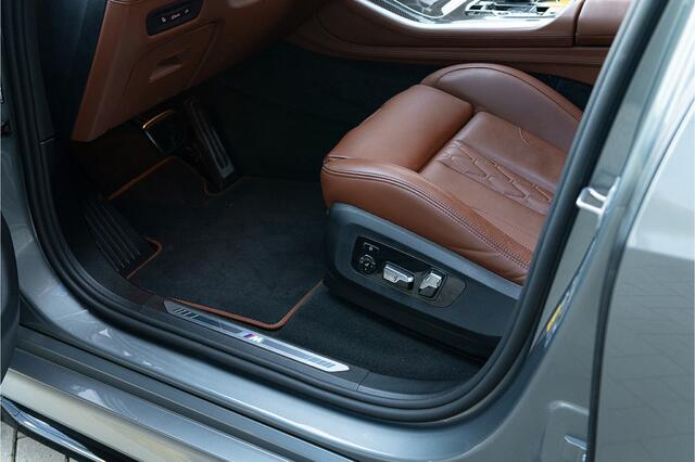BMW X5 xDrive50e LCI M-sport Pro Pano M Seats Massage Bowers&Wilk. Luchtvering Head Up 360 Kristal Trekhaak
