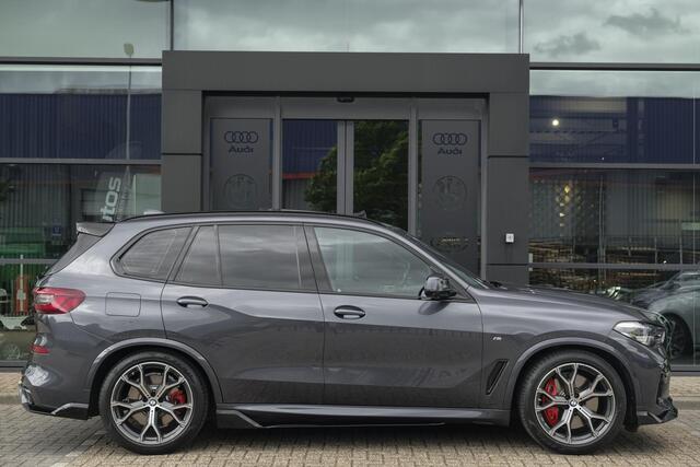 BMW X5 xDrive45e 394pk M-sport Panoramadak 4-wielsturing Trekhaak Nappaleder Comfortzetels 21" LMV