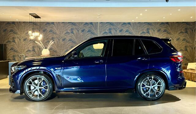 BMW X5 xDrive45e I M-Zetels I Luchtvering I SkyLounge I VOL!