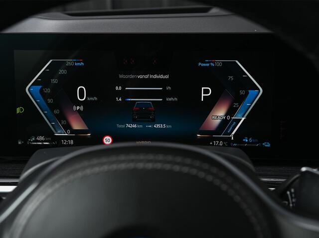 BMW X5 xDrive50e Launch Edition | M-Sport | Panoramadak Sky Lounge | Active Cruise | 360 Camera | Memory Seats | Harman/Kardon | Stoelverwarming V+A | Luchtvering | Ambiance Verlichting | Comfort Access | Gesture Control |