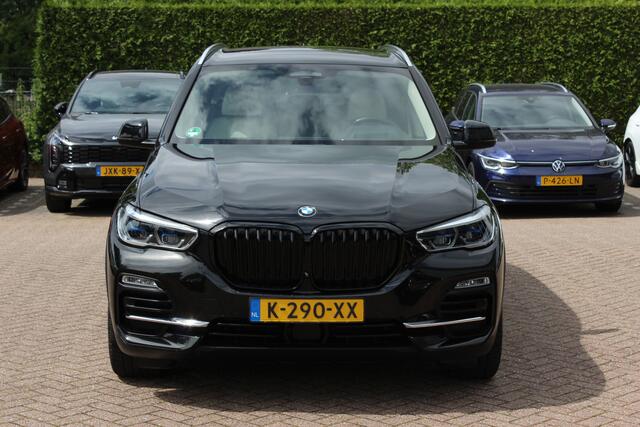 BMW X5 xDrive45e High Executive / Trekhaak / 360Camera / Head-up / Leder / Luchtvering / 21'' / CarPlay / Stuurverwarming / Stoelverwarming 4x / Dodehoek / DAB / ACC