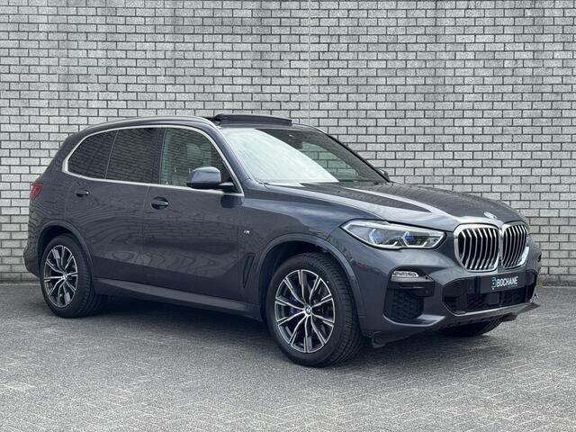 BMW X5 xDrive40i High Executive | Harman Kardon | Achterasbesturing | Panoramadak | Head-Up Display | Trekhaak | Voertuigvolgsysteem | M-sport |