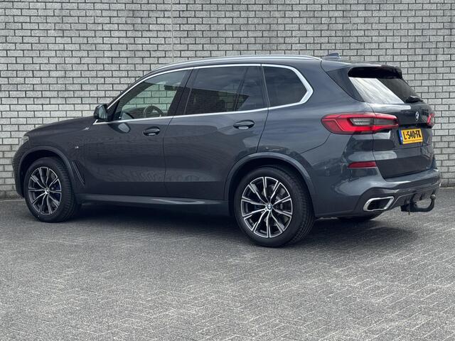 BMW X5 xDrive40i High Executive | Harman Kardon | Achterasbesturing | Panoramadak | Head-Up Display | Trekhaak | Voertuigvolgsysteem | M-sport |