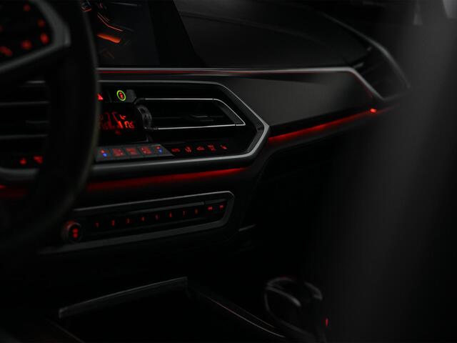 BMW X5 xDrive45e High Executive | M-Sport | Panoramadak | 360 Camera | Harman/Kardon | HUD | Active Cruise | Memory Seats | Luchtvering | Ambiance Interieur | Comfort Access |