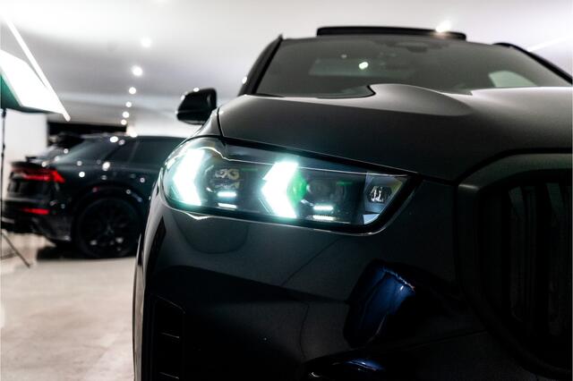 BMW X5 xDrive50e M-Sport Pro 490PK | Harman/Kardon | Pano | Kuipstoelen | Glow | 360 | VOL! Fabrieksgarantie