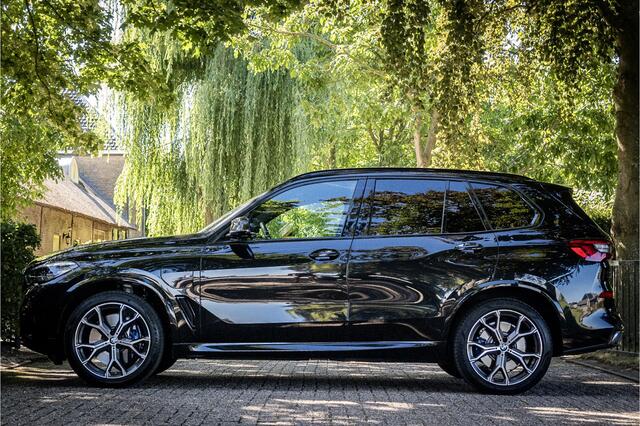 BMW X5 xDrive45e M Sport Full Black 21" Comfort Access Trekhaak