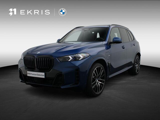 BMW X5 xDrive50e M Sportpakket Pro | Travel Pack | Innovation Pack | Comfort Plus Pack | Exclusive Pack | Trekhaak | Panoramadak | Driving Assistant Professional | Harman Kardon | 22''