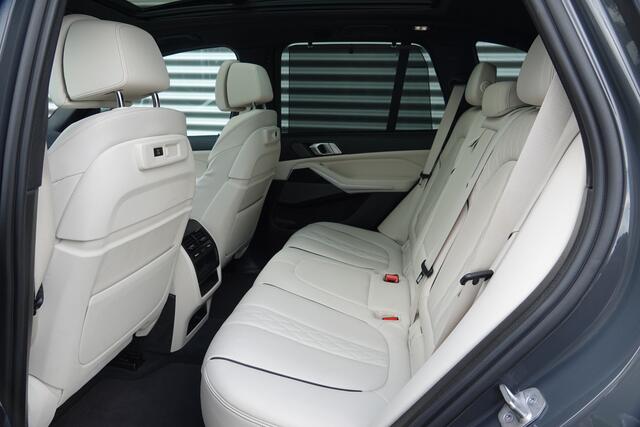 BMW X5 xDrive45e High Executive M-Sport | Pano | Massage | Ventilatie | Trekhaak | Laser | H&K |