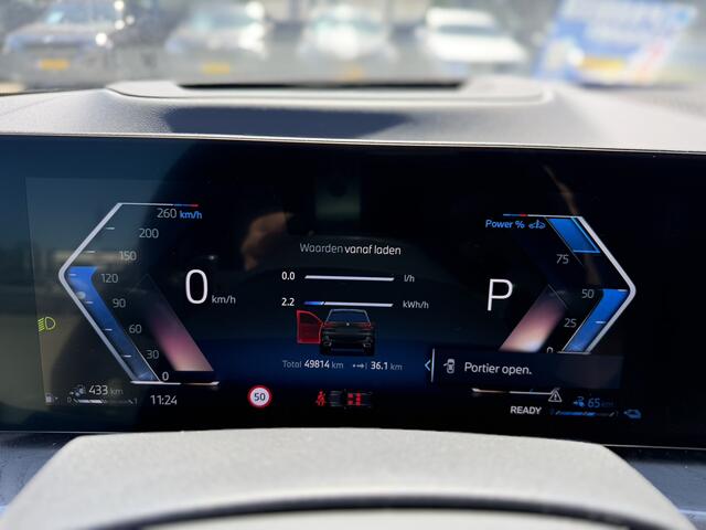BMW X5 xDrive50e M Sport Panoramadak Trekhaak Carplay 21 Inch Harman-Kardon Comfortzetels Head-Up Display