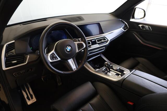 BMW X5 xDrive40i M Sportpakket | Elektr. Trekhaak | Panoramadak | Driving Assistant Professional | Head-Up | BMW Laserlight |